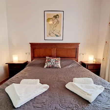 Alcantara Tower 2 Bedrooms Apartamento